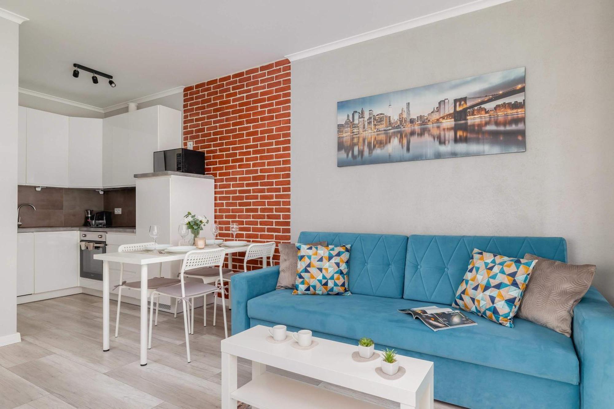 Cozy With Parking And Terrace In By Renters Apartmán *